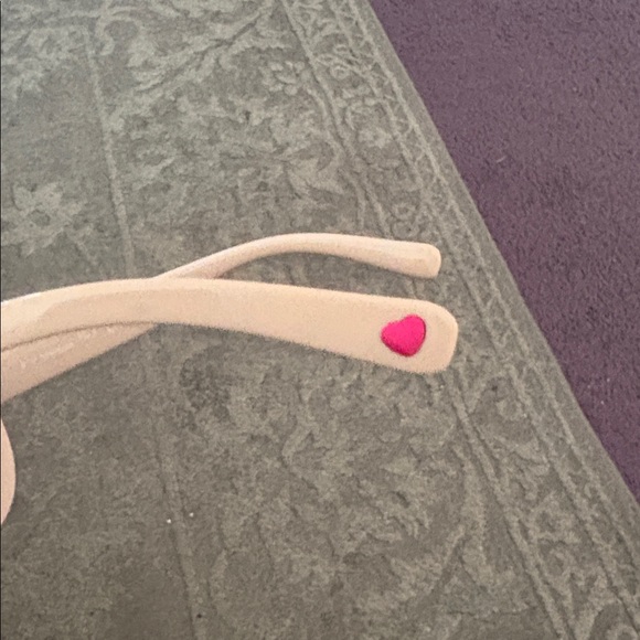 NWT Betsey Johnson Pink Floral Rhinestone Sunglasses - Picture 15 of 17